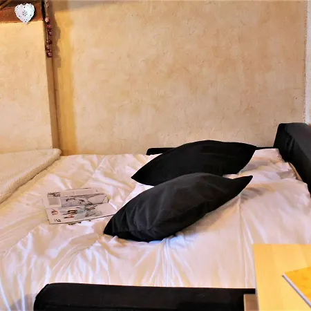 Pieds Des Pistes, 2 Cabines, 4 Personnes - 1850 - Fr-1-330-173 Risoul